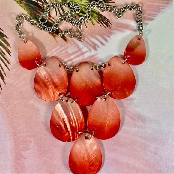 Vintage watermelon teardrop shell bib necklace - Picture 2 of 2